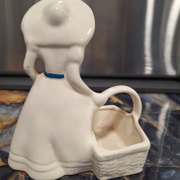 Vintage Napco Ceramic Victorian Ladies In Fancy Dresses And Bonnets Planters - Picture 9 of 13